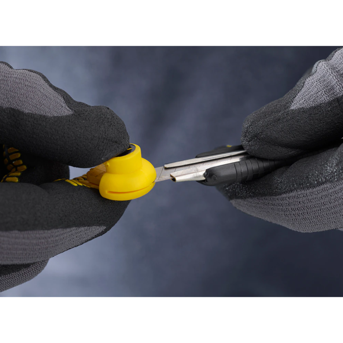 Stanley 10-409 Coltello Cutter Taglierino con Cursore Lama da 9mm MP09 Dynagrip - immagine 2