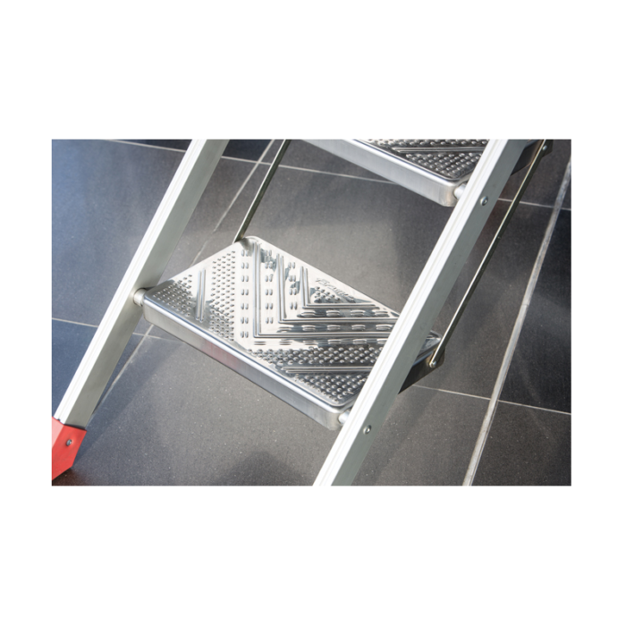 Sgabello Professionale in Alluminio Anodizzato Argento e Gradini in Acciaio Inox SGP Faraone - immagine 2