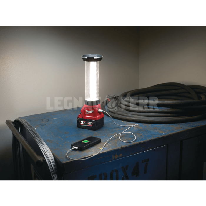 Milwaukee M18 LL-0 Faro LED a Batteria 700 lm 4932430563 - immagine 3