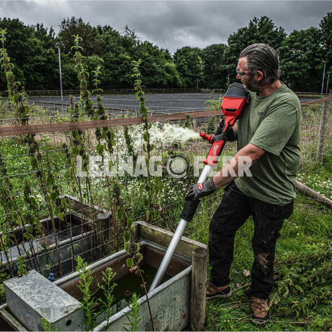 Milwaukee M18 BLSWP-0 HYDROPASS pompa ad immersione per acque scure 4933498559 2 Milwaukee M18™ HYDROPASS™ pompa ad immersione per acque scure 4933498559 legnagoferr (1)